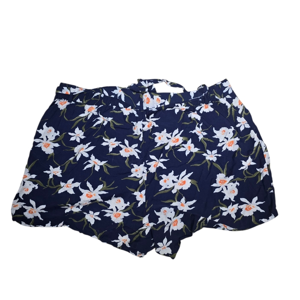 Old Navy Plus Size XXL High Waist Blue and White Floral Rayon Tie Waist Shorts